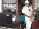 2010. Saxofonista